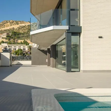 Appartement Modern Sea Front Jacuzzi Blue Sky *
