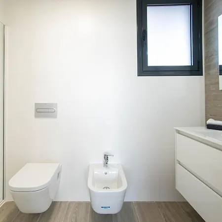 Appartement Modern Sea Front Jacuzzi Blue Sky