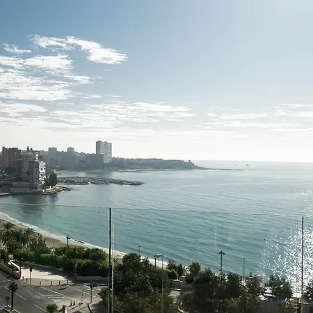 Modern Sea Front Jacuzzi Blue Sky Appartement