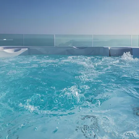 Appartement Modern Sea Front Jacuzzi Blue Sky